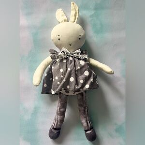 Bunnies by the Bay 2022 Harmony Hopsticks FAO Schwarz Exclusive Piano Bunny Doll